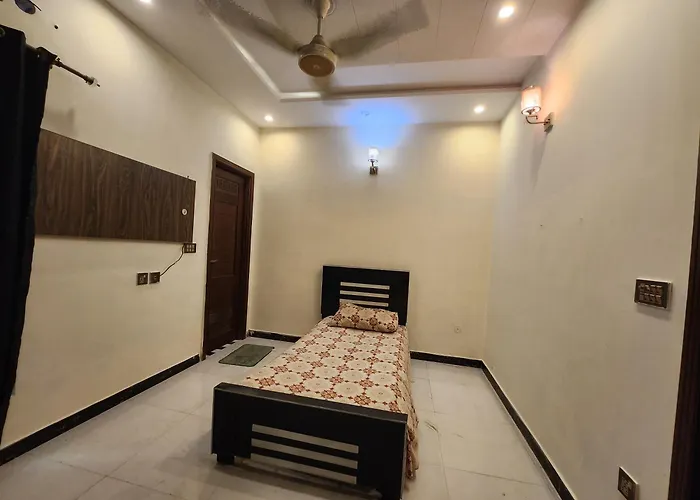 Private Room With Shared Kitchen For Women Only Lahore