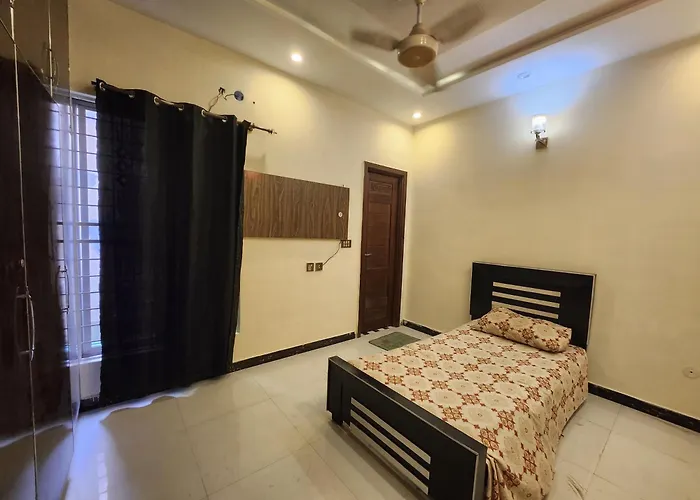 Private Room With Shared Kitchen For Women Only Lahore