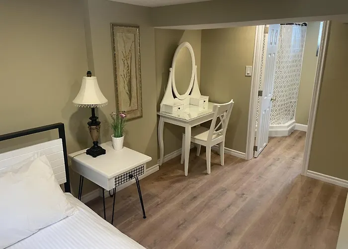 Exceptionally Close To The Falls Amazing Location & Complimentary Breakfast Delivered Daily To The Rental Niagara-Fälle