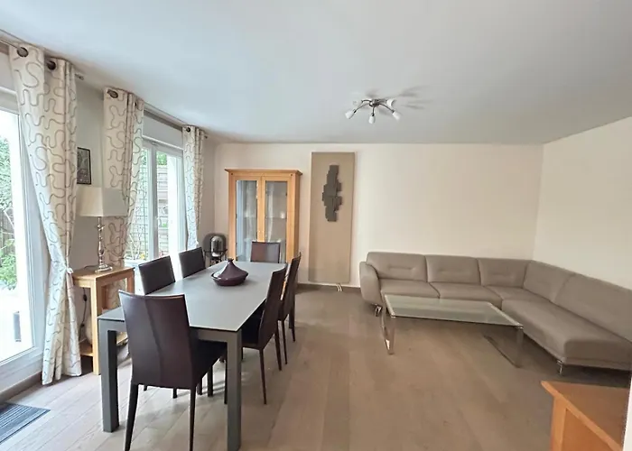 Maison Cesalyna Puteaux