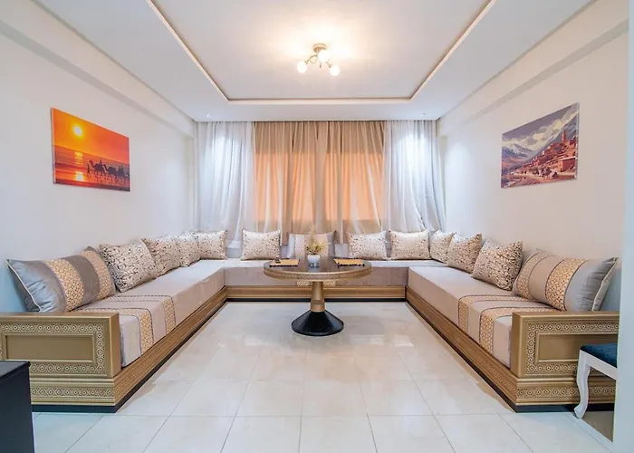 Steps From Top Attractions Apartement In Agadir Center
