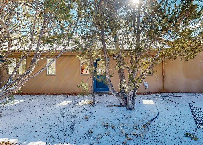 Villa Tucked Away In Santa Fe Taos Ski Valley