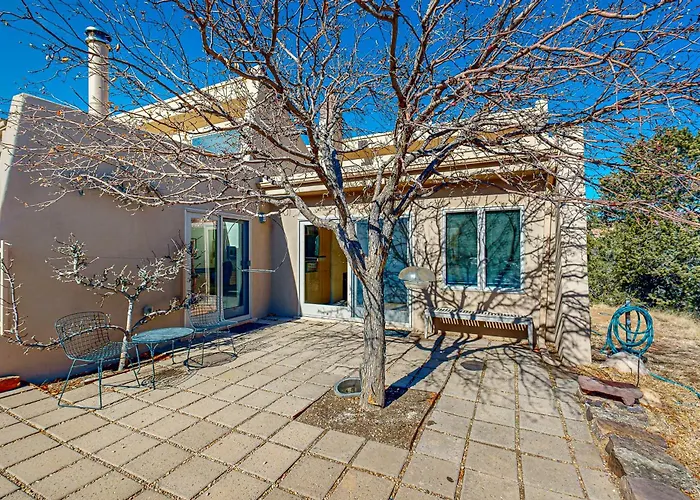 Villa Tucked Away In Santa Fe Taos Ski Valley