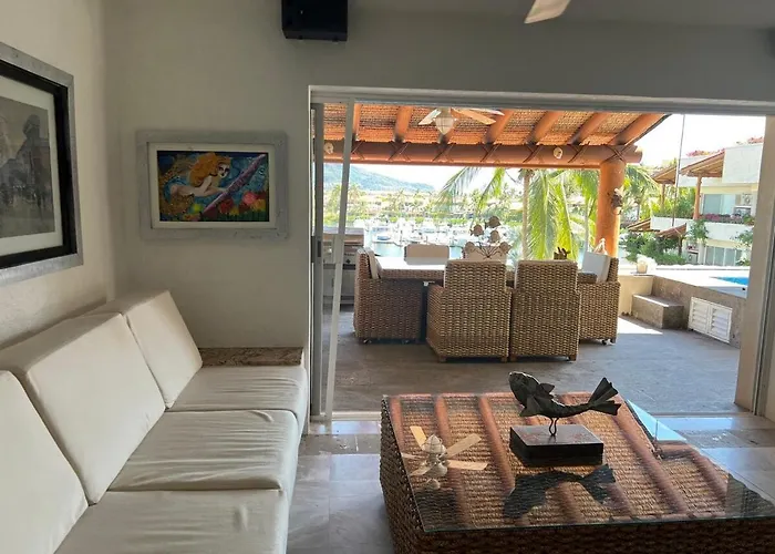 Spectacular Apartment In Marina Ixtapa