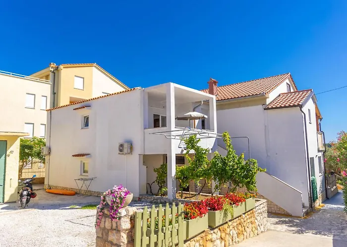 Cozy Apartment In Barbat Na Rabu