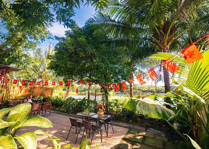 Laoxao Lakeview Homestay Hoi An