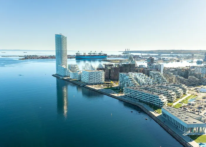 Best Private Seaview Apartment - 2 Balconies, 11Th Floor, Elevator, Friendly Lively Area Århus