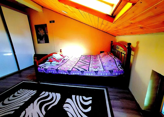 Central Suites Warna