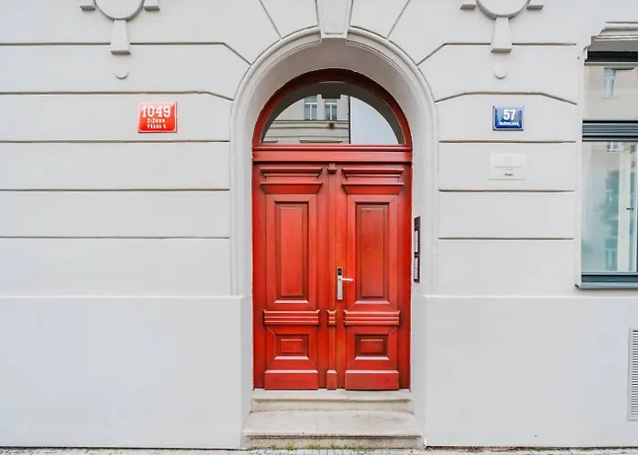 Blueground Zizkov Renovated Nr Universities Prg-35 Prag