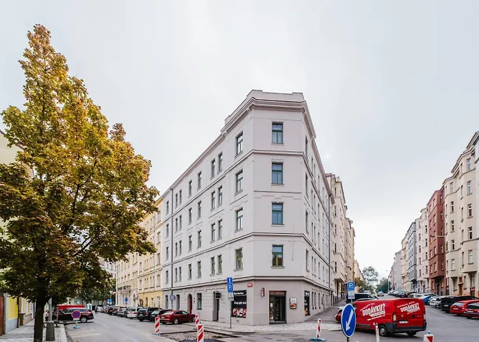 Blueground Zizkov Renovated Nr Universities Prg-35 Prag