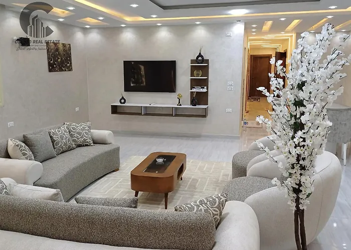 Luxury Apartment In Mohandessin, Shehab Street, Kairo