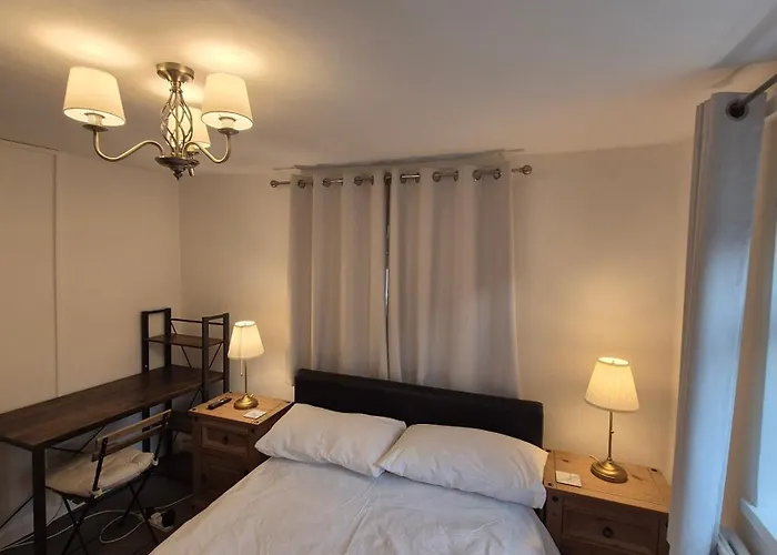 Beautiful Double Room In Acton, West London