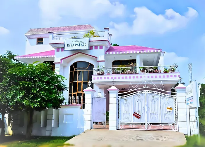Riya Villa Luxury Stay Varanasi