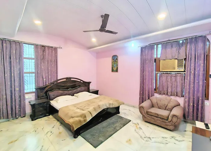 Riya Villa Luxury Stay Varanasi