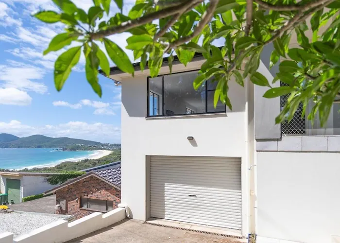 Top Floor 2 Bedroom 4 Marine Drive Forster 2428
