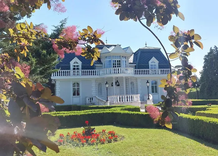 Ferienwohnung Castle Garden Szombathely