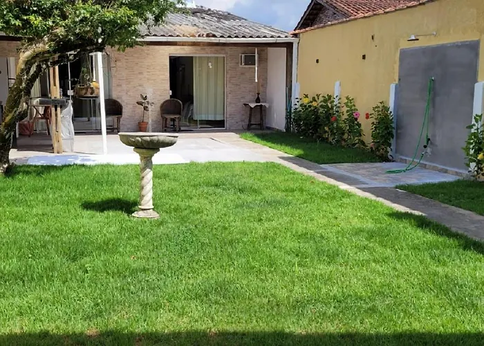 Casa Espacosa Familiar Com Lindo Jardim Praia Grande 