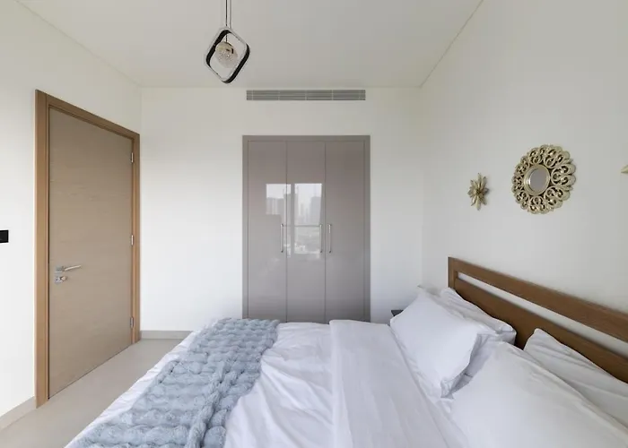 Ferienwohnung Chic 1Br In Sobha Hartland Waves Dubai
