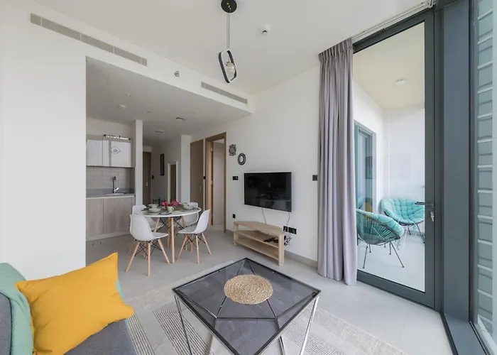 Ferienwohnung Chic 1Br In Sobha Hartland Waves Dubai