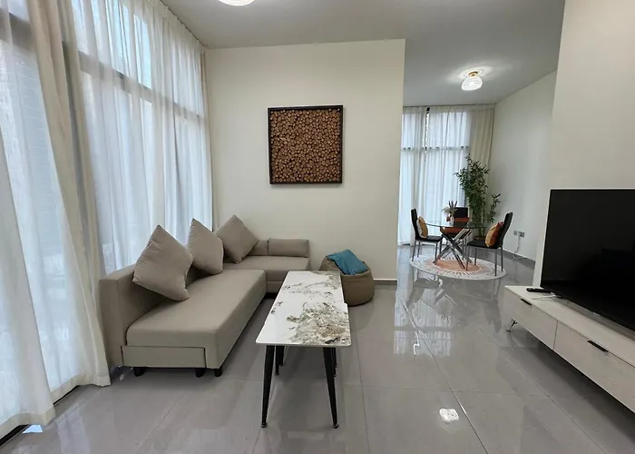 Lala Land Homes - Magnificent 1 Bedroom In Business Bay Dubai
