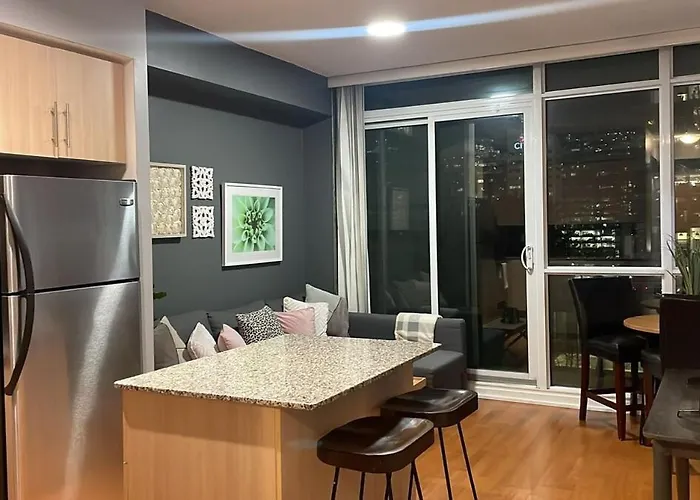 Ferienwohnung 1 Bd And Den At Scotiabank Arena Toronto