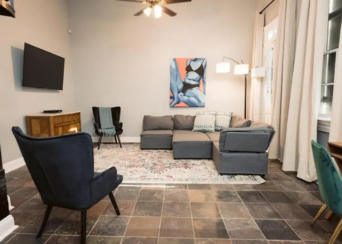 Villa 1529 Dumaine Street New Orleans