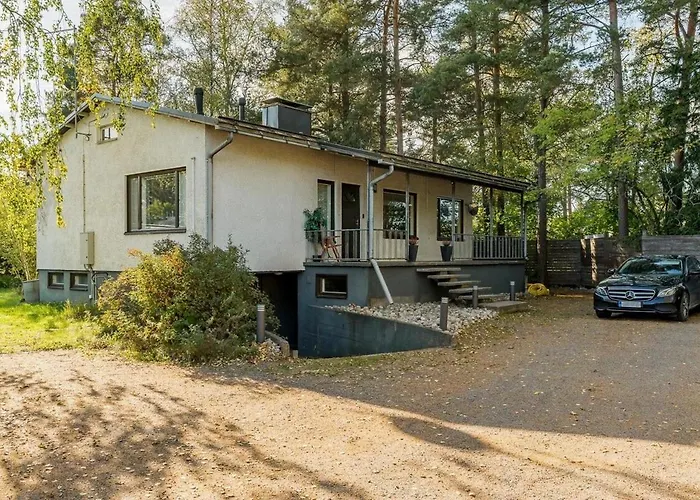 Ihana Omakotitalo Omalla Pihalla Turku