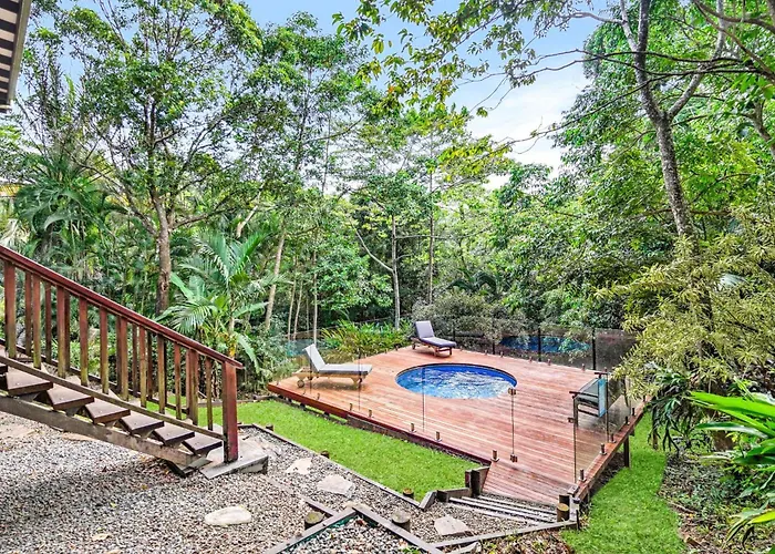 Bindi Treehouse - Elevated Pole Home Freshwater