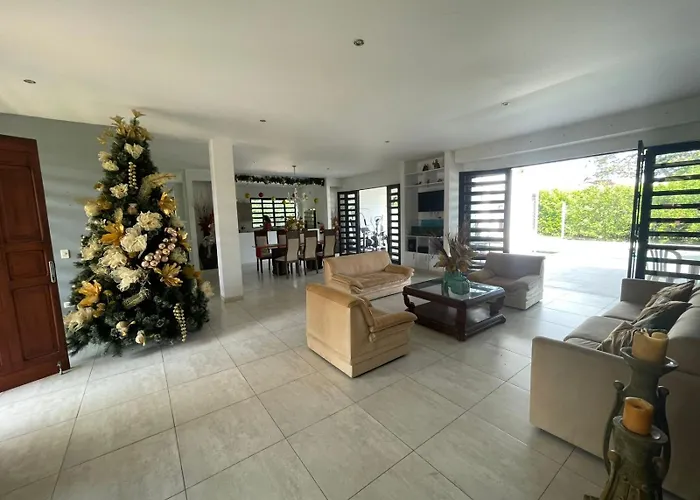 Casarena Casa Campestre Con Apartamentos Independientes En Los Llanos Villavicencio