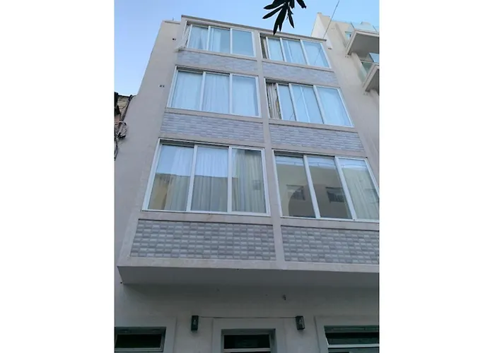 Stefanela Building - Happy Rentals Sliema