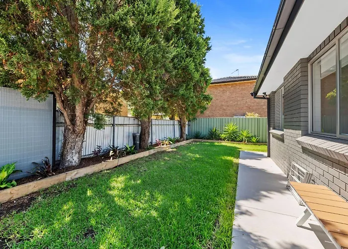 The Bayhaven- Pet Friendly Villa Nelson Bay