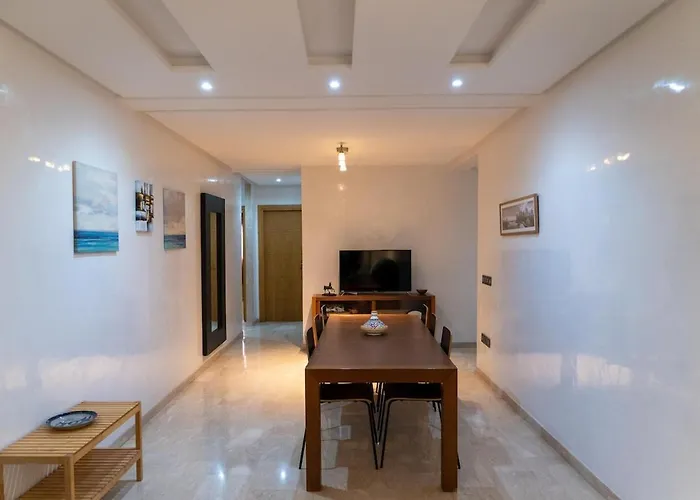 Two Bedroom Luxury Appt With Air Conditioning Parking And Pool Marrakesch