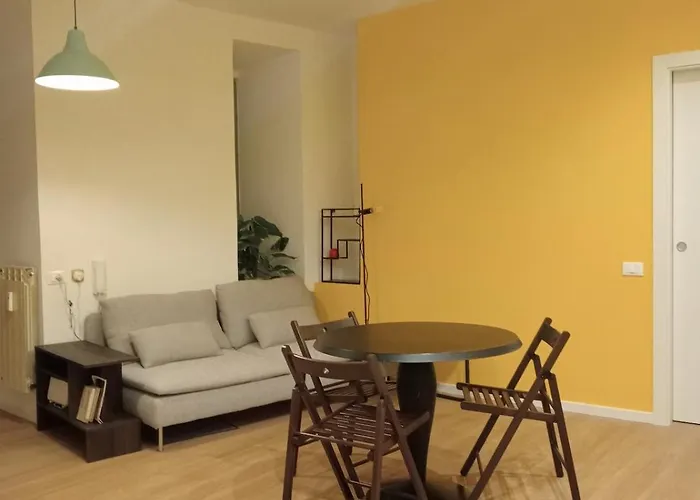 Cozy Apartment With Outdoor Space Rom