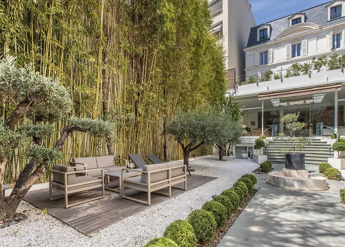Heart Of Cannes Luxury Stay - Steps From Beach & Palais