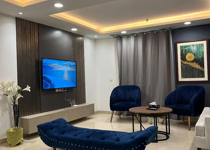 Gold Crest Luxurious Apartments Lahore
