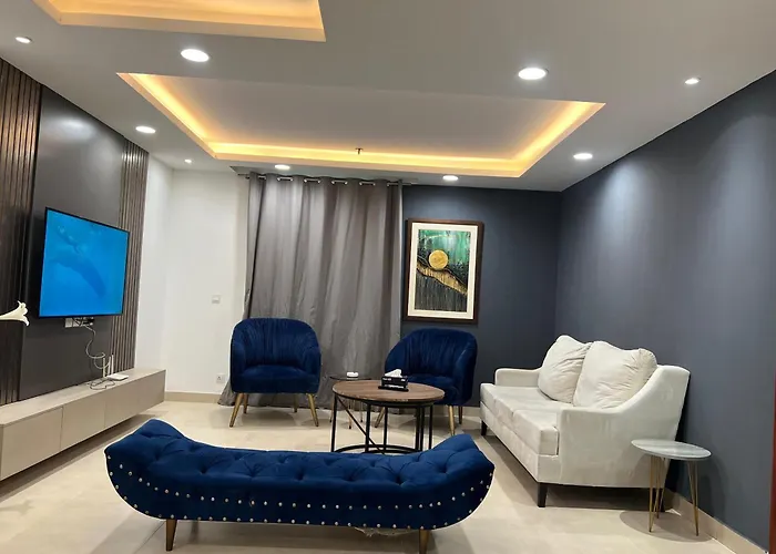 Gold Crest Luxurious Apartments Lahore