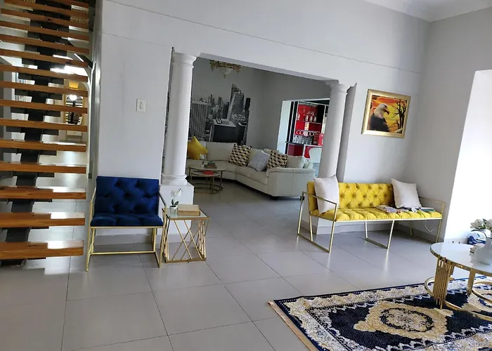 Falcon'S Nest Pretoria-Noord
