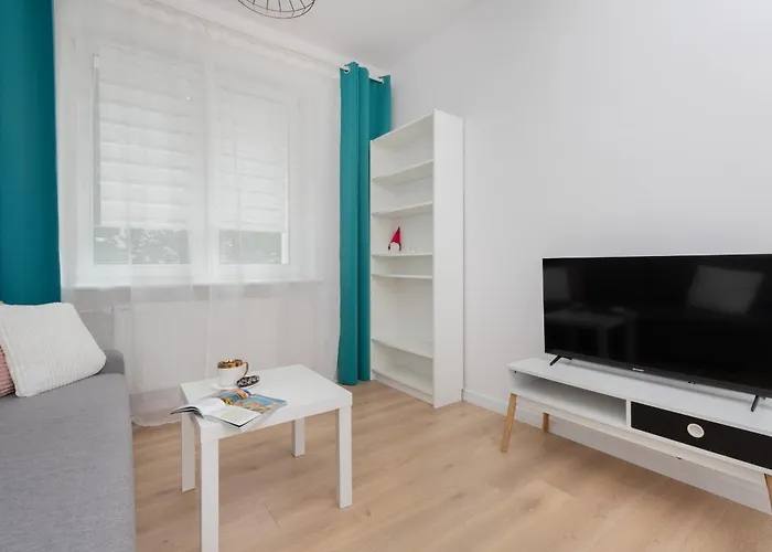 Beautiful & Comfortable Spacious Apartment In Gdansk By Noclegi Renters