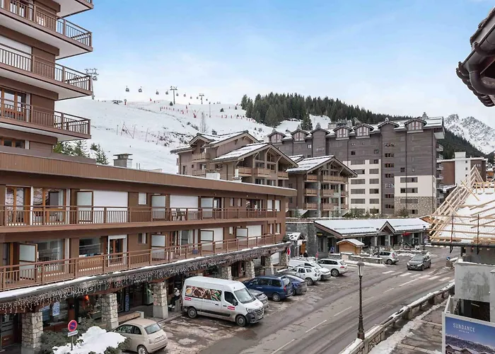 Appartement Cosy A Courchevel Avec Chambre Spacieuse Et Parking - Fr-1-563-44