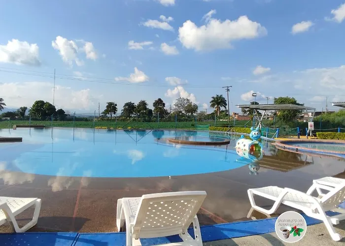 Apartamento Vacacional Eje Cafetero - Cerca A Parque Del Cafe Montenegro