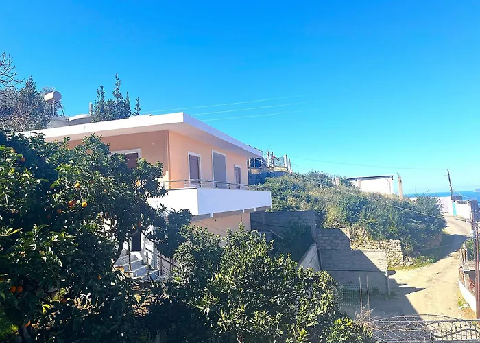 Villa S&F - Seaview Getaway House Vlorë