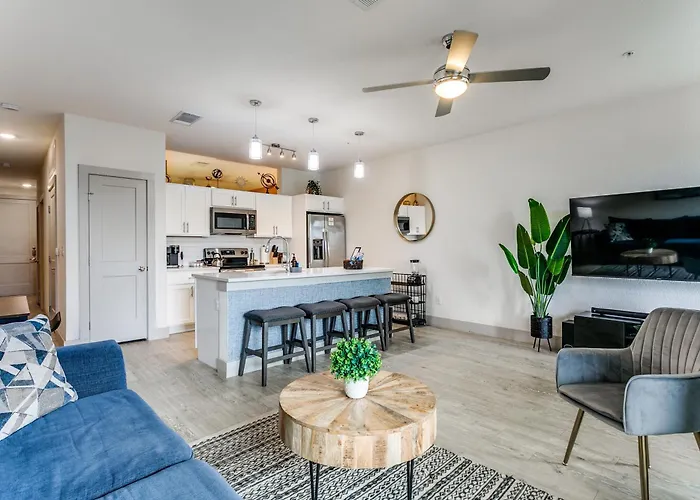 Modern Cozy Condo Facing Riverwalk W King Suite San Antonio