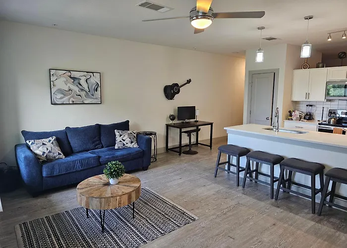 Modern Cozy Condo Facing Riverwalk W King Suite San Antonio