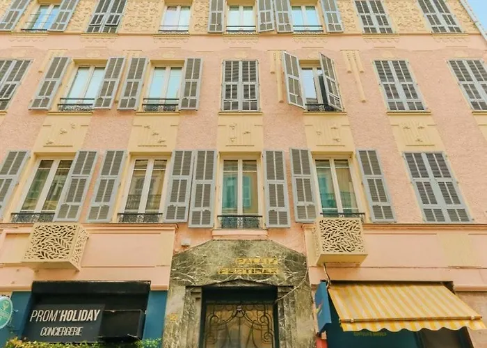 Studio Lumineux Et Renove, Au Coeur De La Ville, Nice Centre