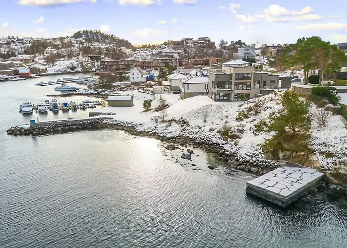 High-End Villa With Private Rooftop And Sea Line Bergen