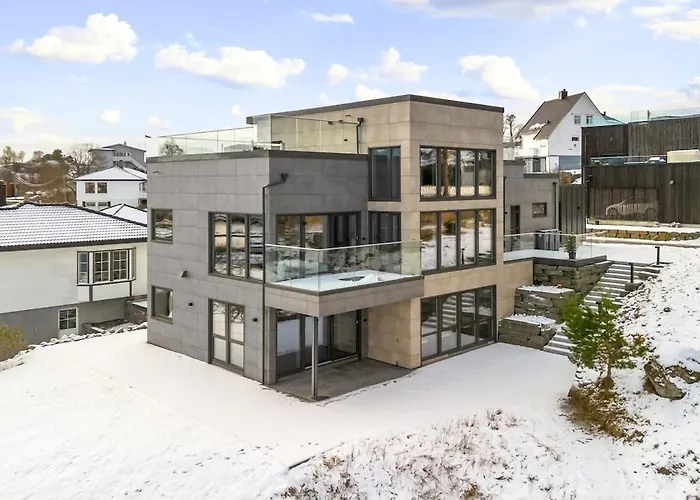 High-End Villa With Private Rooftop And Sea Line Bergen