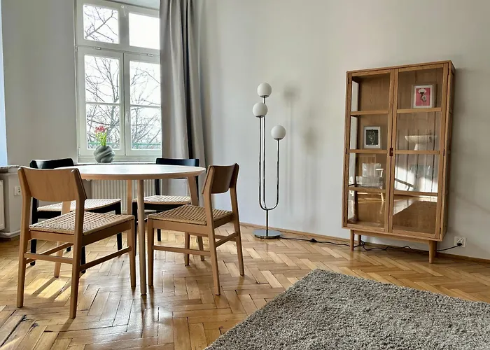 Ferienwohnung Chocimska 35 - Skwer Tarasa Szewczenki - Stary Mokotow Warschau