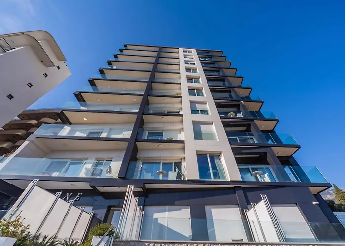 Deluxe Apartments Shine Bečići
