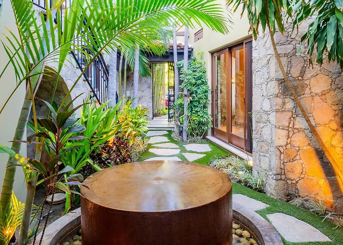 Beautiful Villa Fully Staffed & Steps From Swimmable Beach In Villas Del Mar San José del Cabo