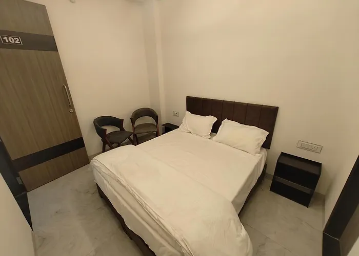 Cozy Stays By Nishansh Jaipur